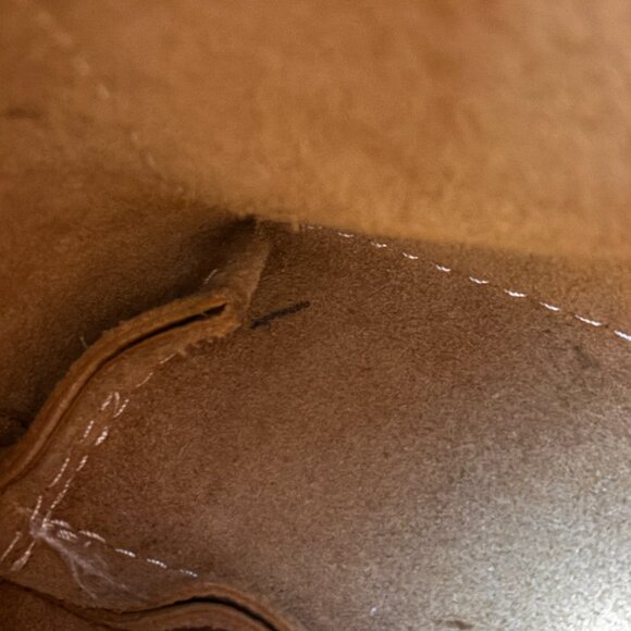 Portland Leather Goods PLG UNICORN Honeycomb gold Zippered Mini Crossbody Tote - Picture 10 of 15